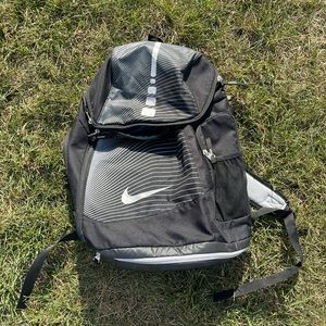 Nike Elite Tri-Zipper Basketball Backpack for Ballers *small hole on front*